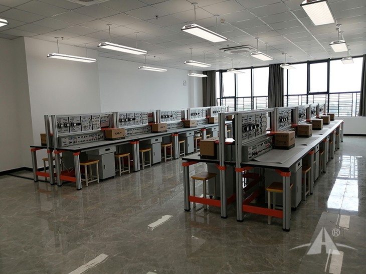PGXDT-230E电工、模电、数电、电气控制、电力电拖（帶直流电机）实验台
